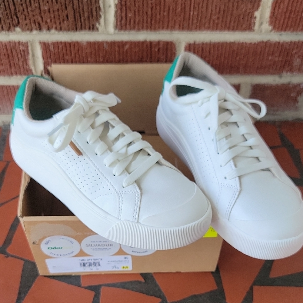 Women's Dr. Scholl's Time Off Sneakers White And Green